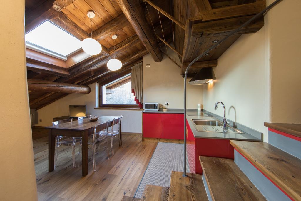 Maison Lo Triolet Introd Exterior foto